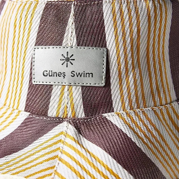 NWT.  Anthropologie  Güneş Swim Slouch Bucket Hat